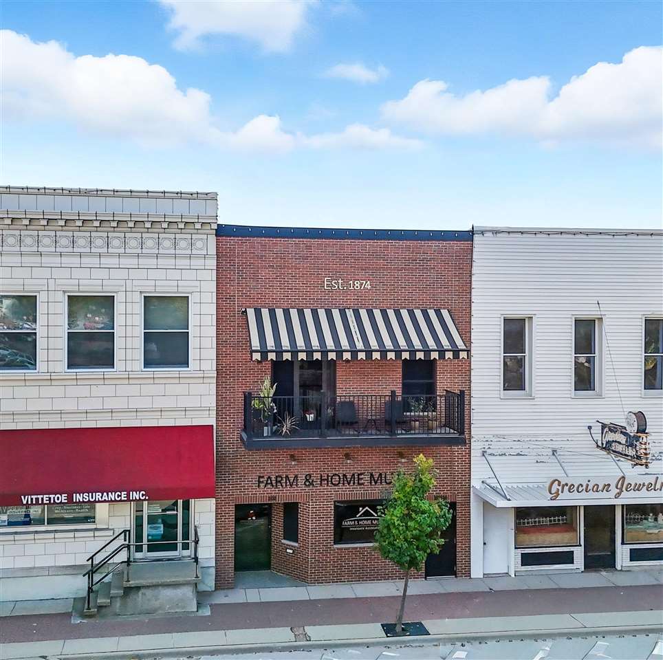 102 S Iowa Ave Washington IA 52353