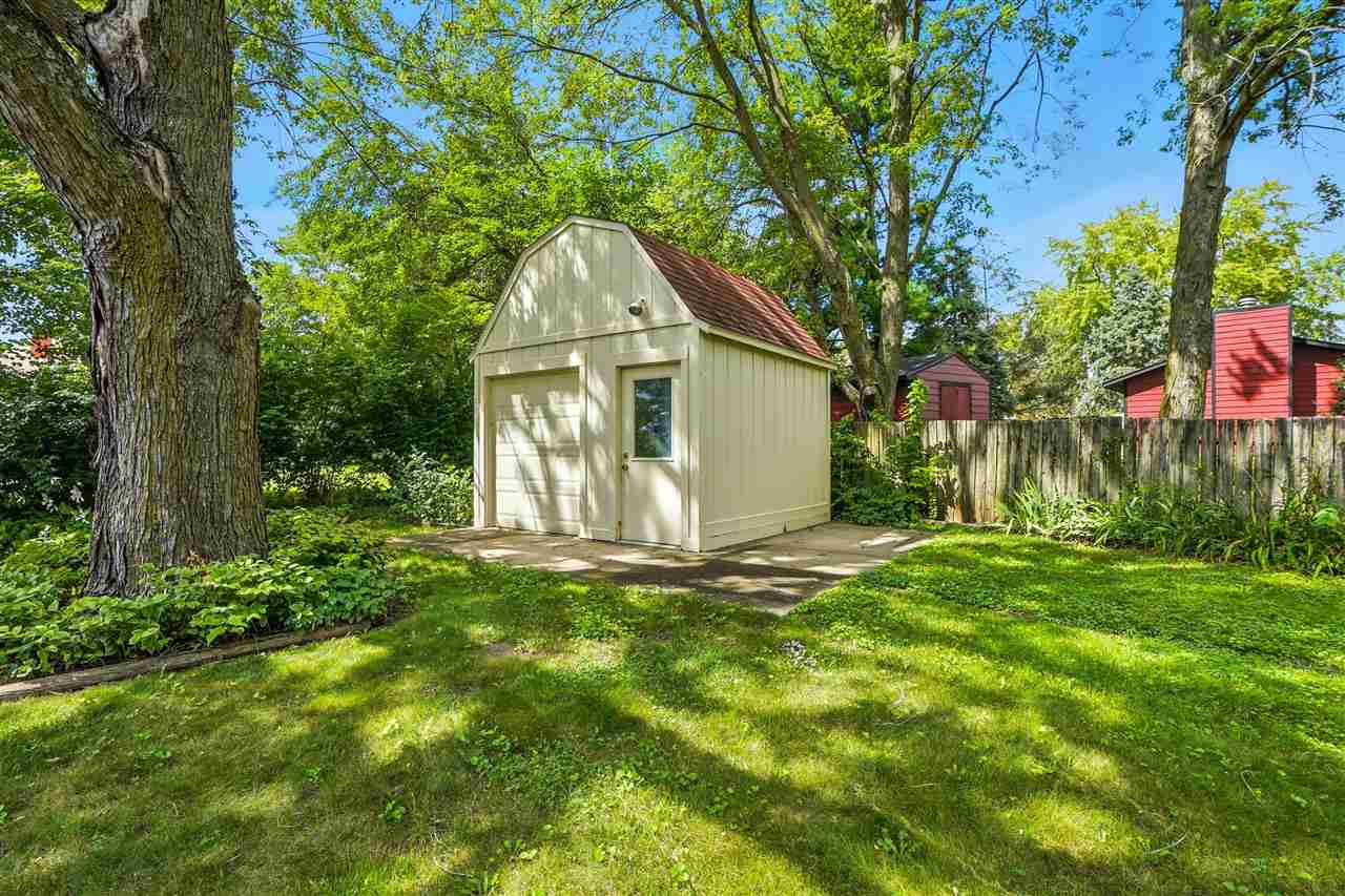 Property Photo 28