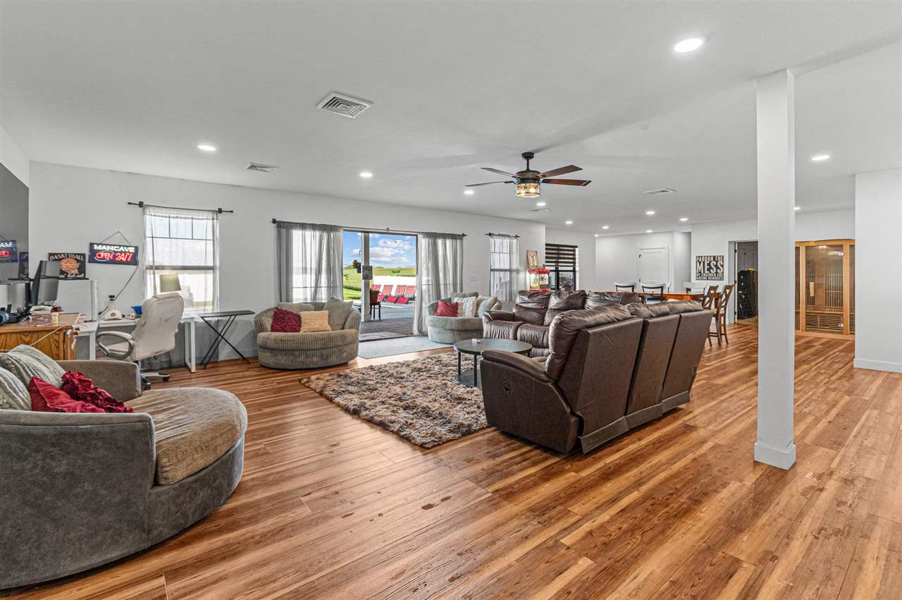 Property Photo 44