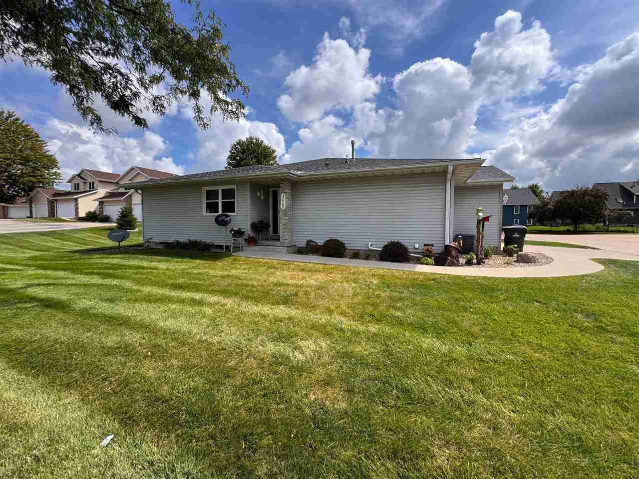 Property Photo 30