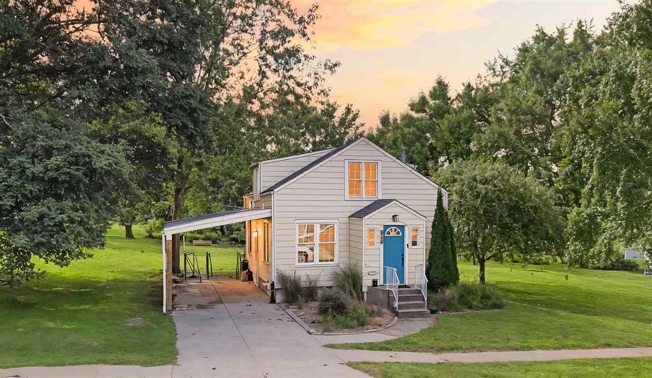 Property Photo 1