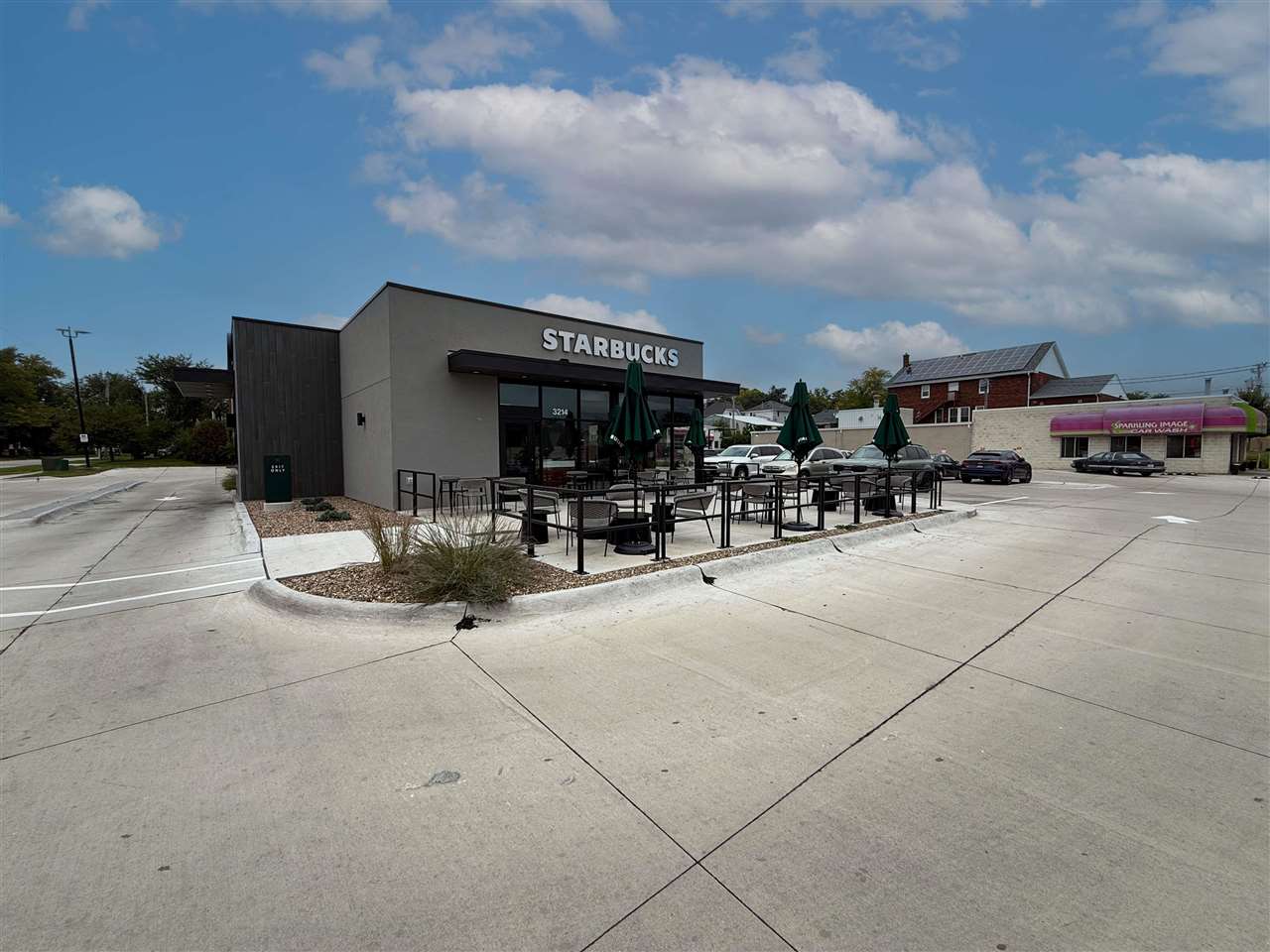 3214 1st Ave NE IA 52402