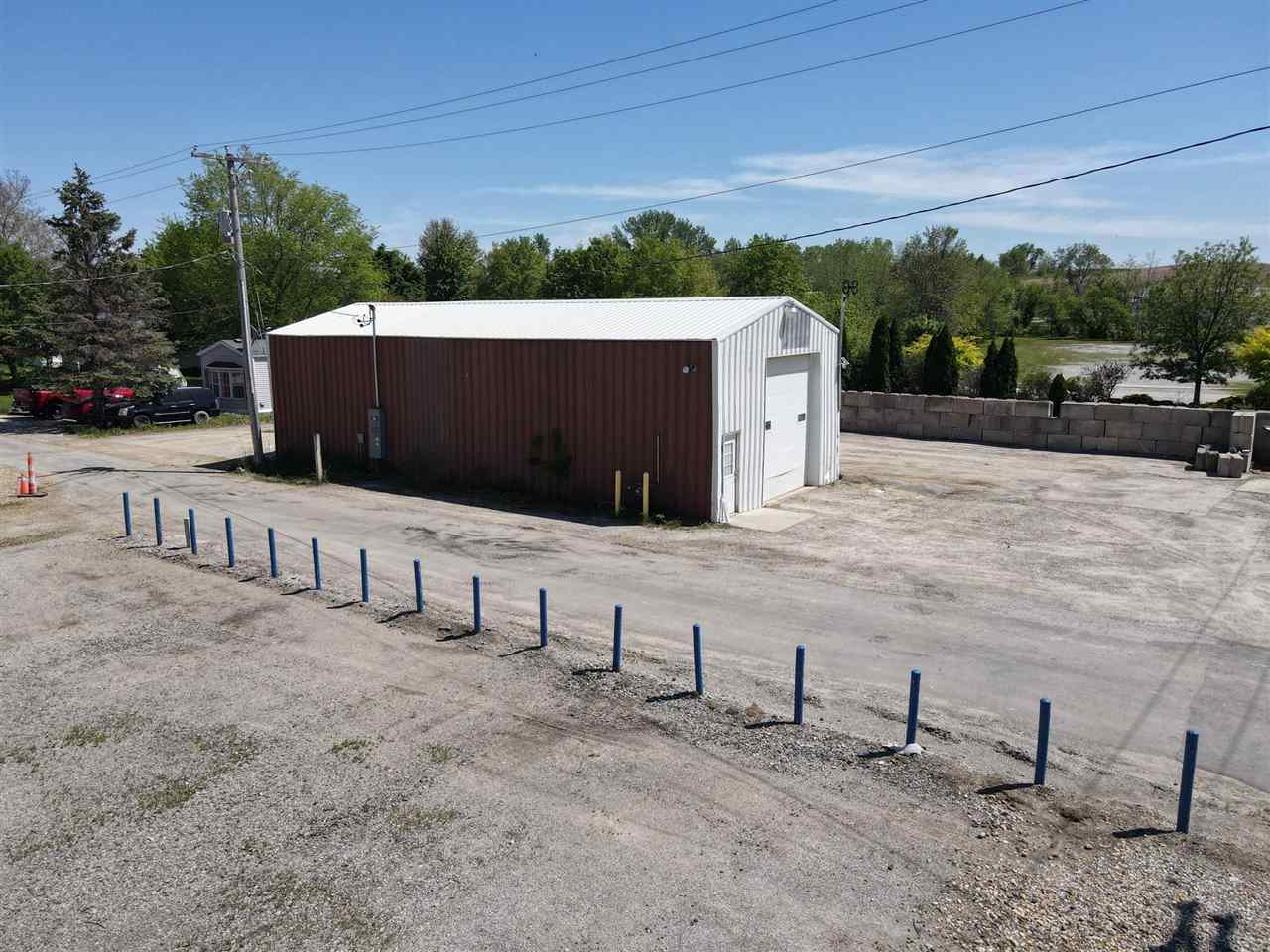 130 S Augusta Ave IA 52322
