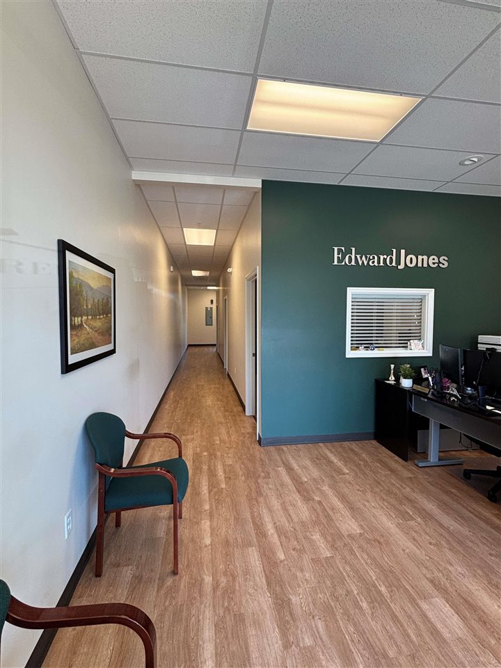 295 Tower Terrace Rd #C Marion IA 52302