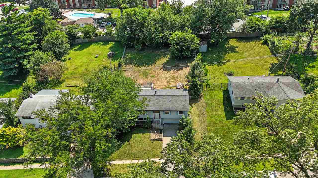 Property Photo 32