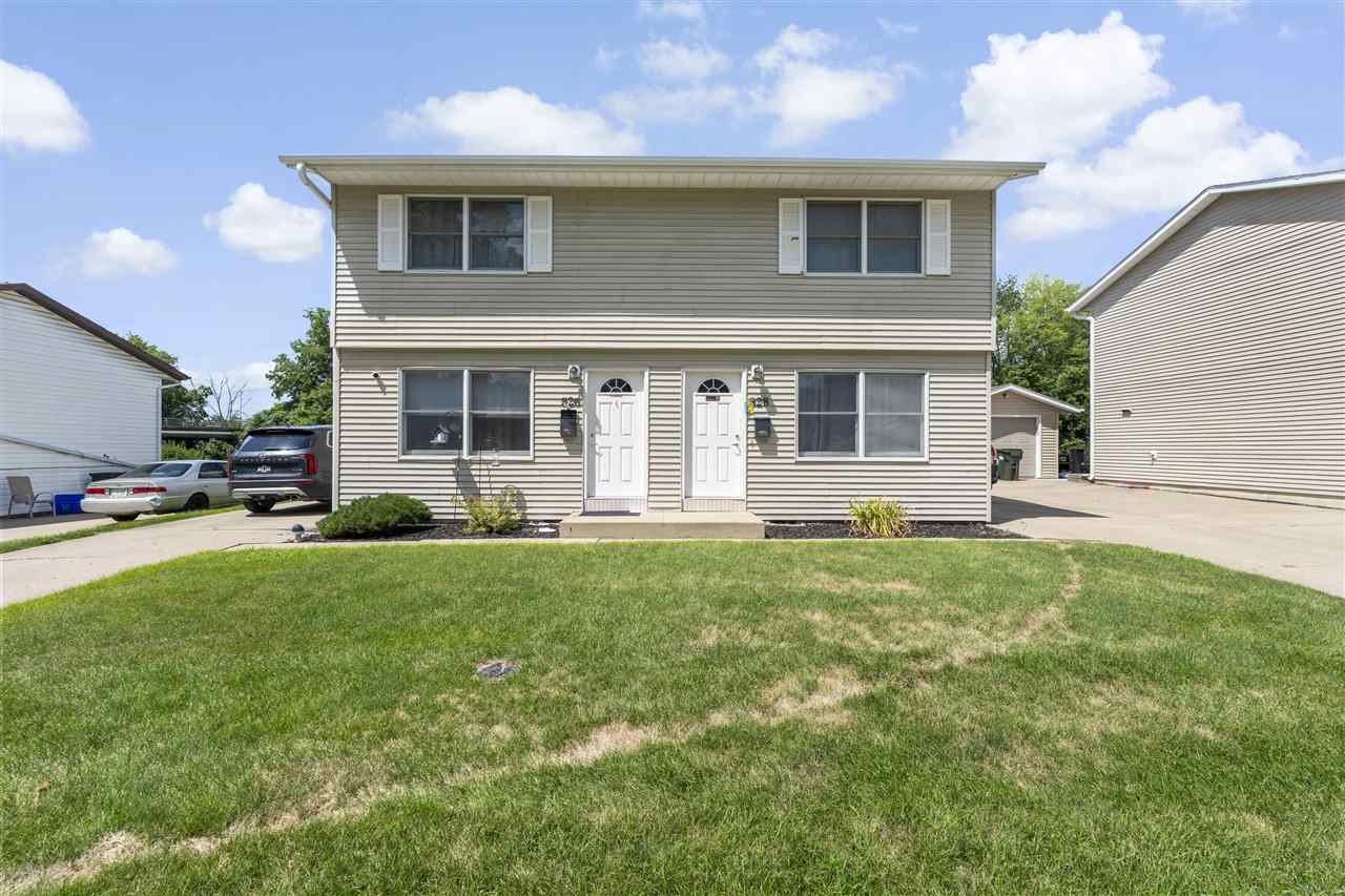 826-834 PAGE ST IowaCity IA 52240