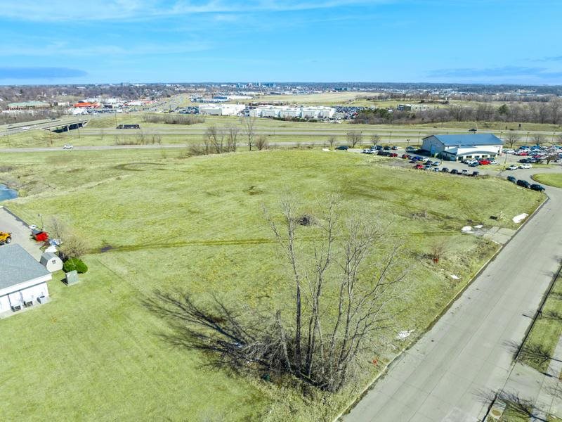 34 Escort Ln IowaCity IA 52240