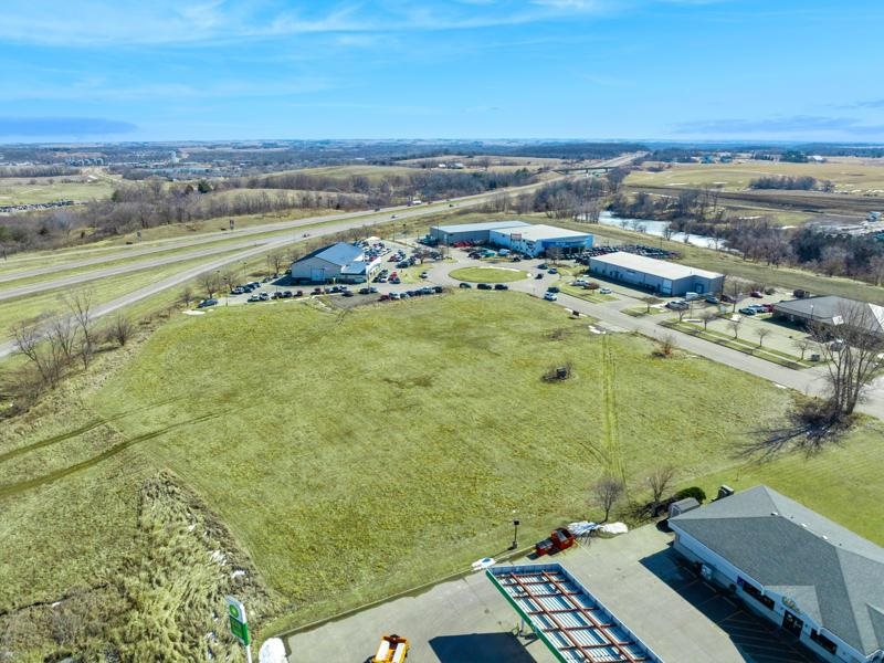 34 Escort Ln IowaCity IA 52240