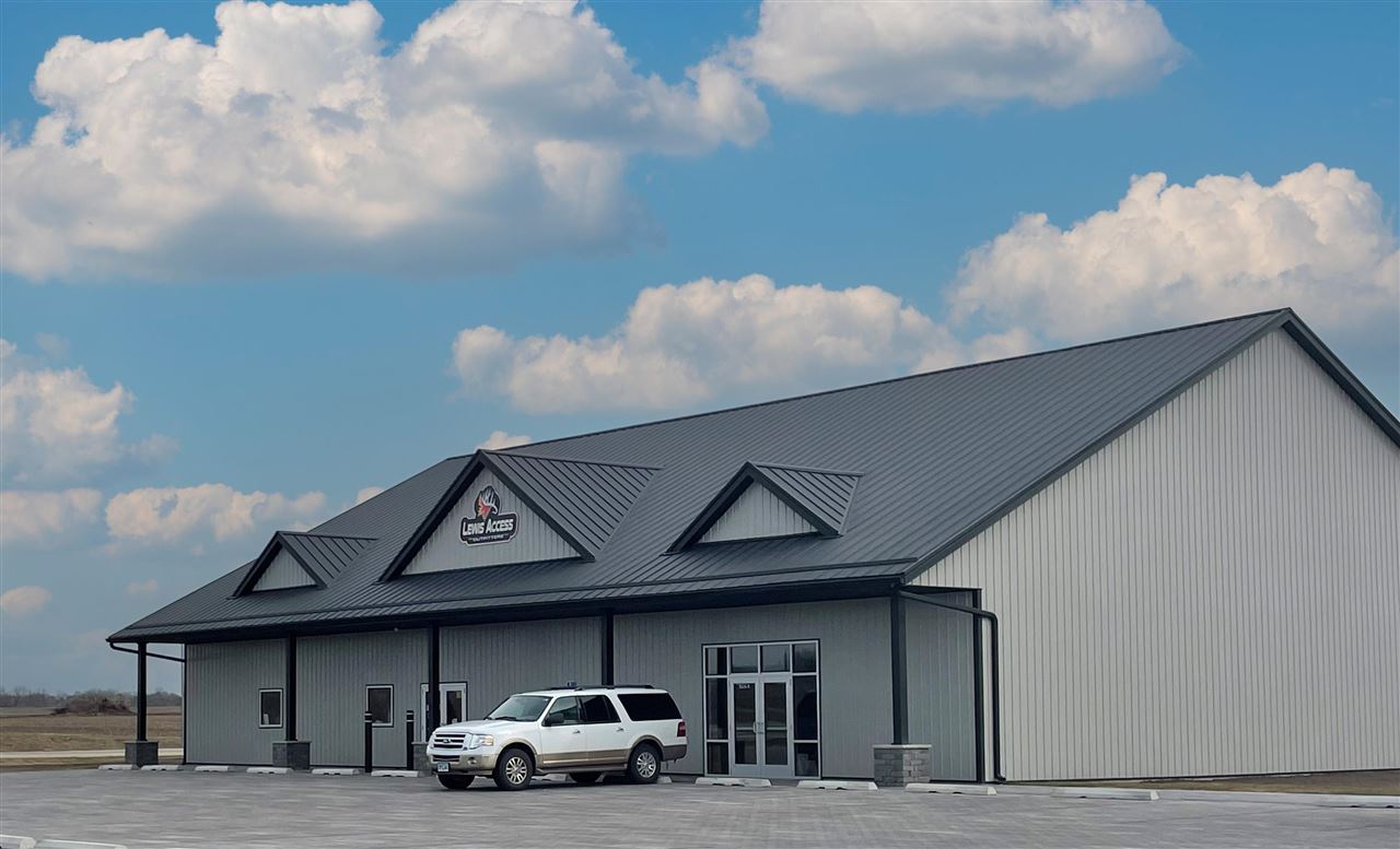 807 Mustang Lane #B CenterPoint IA 52213