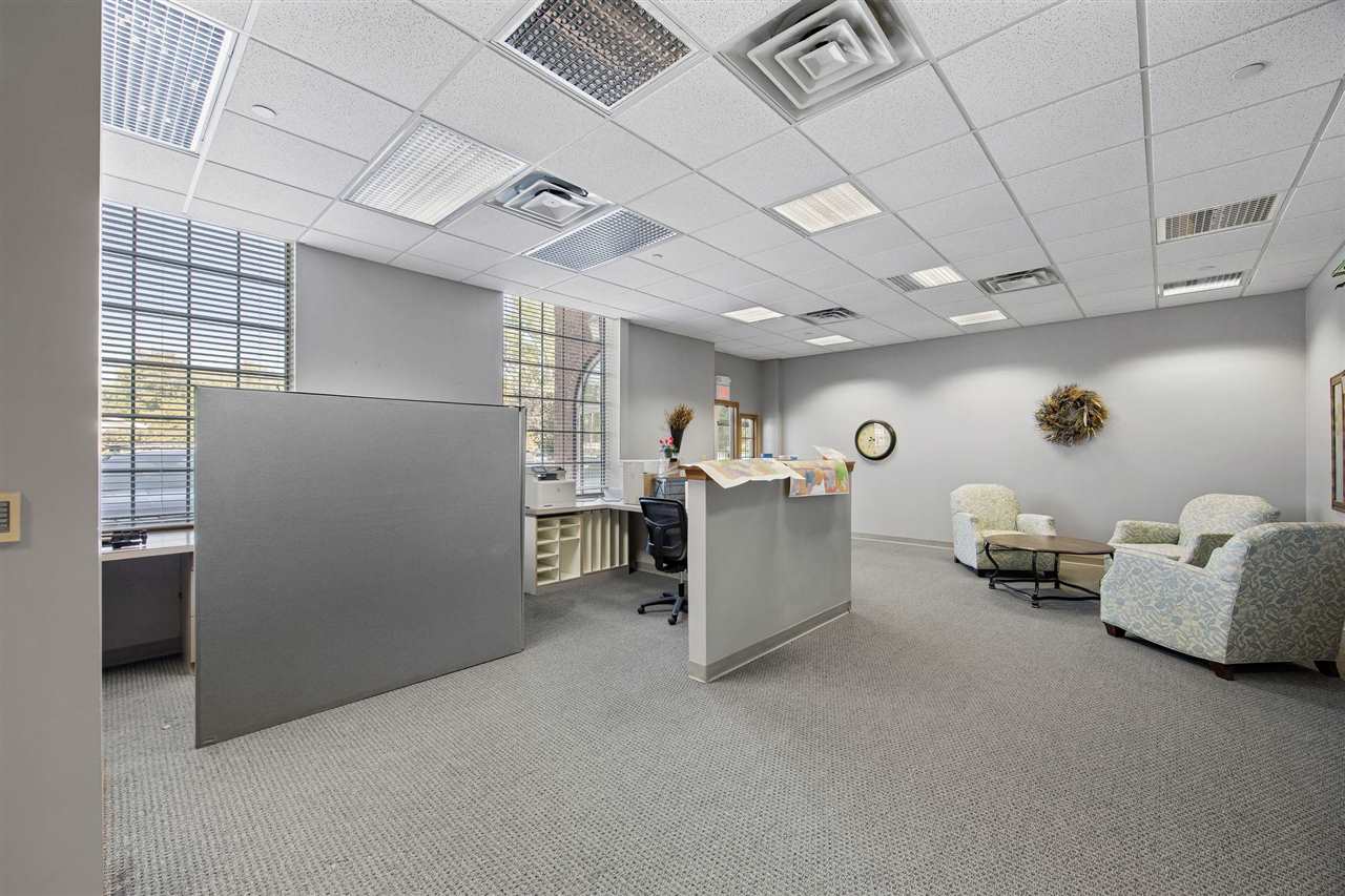 1100 6th St #101 Coralville IA 52241