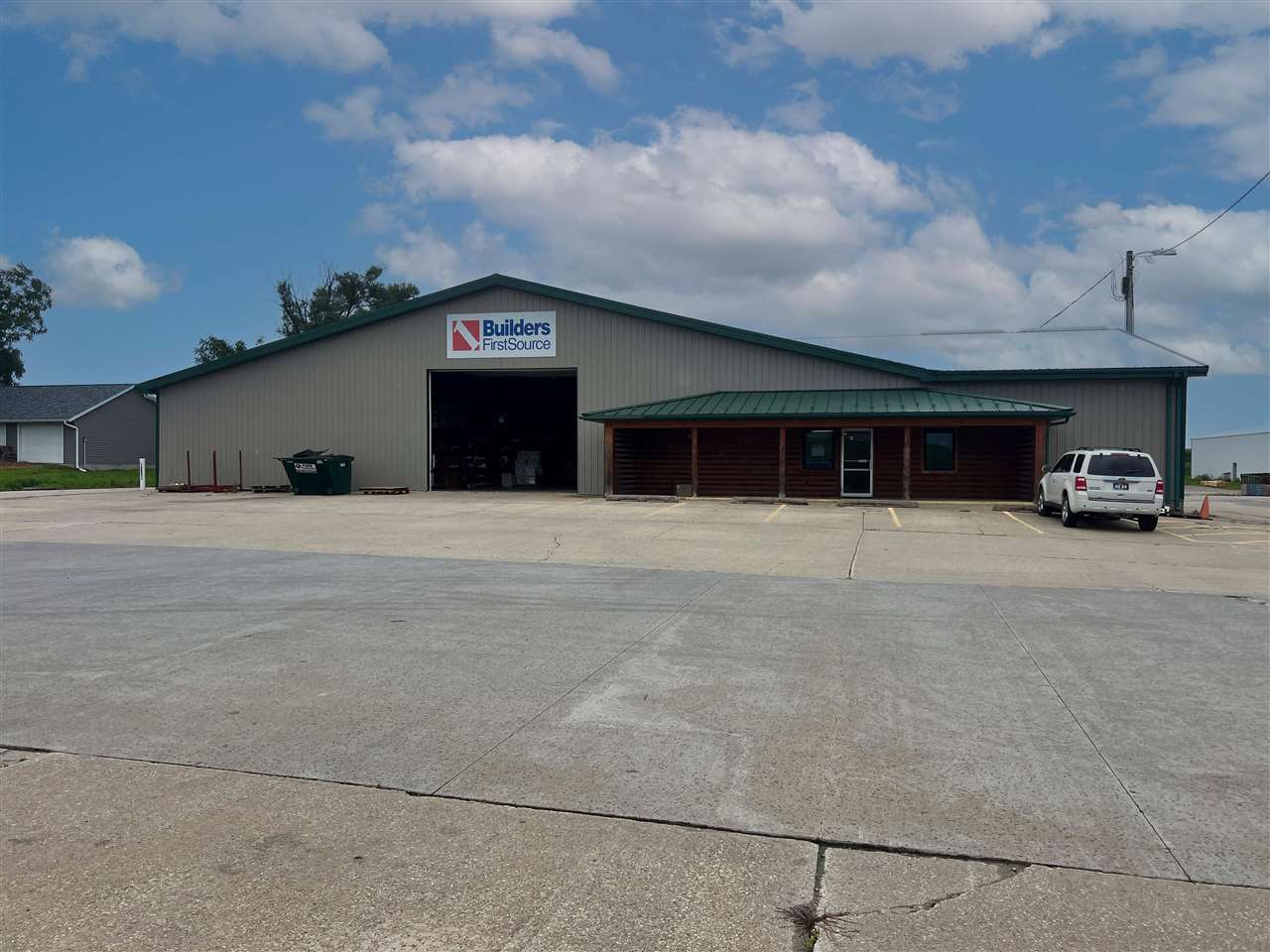 4369 Spencers Grove Rd Walker IA 52352