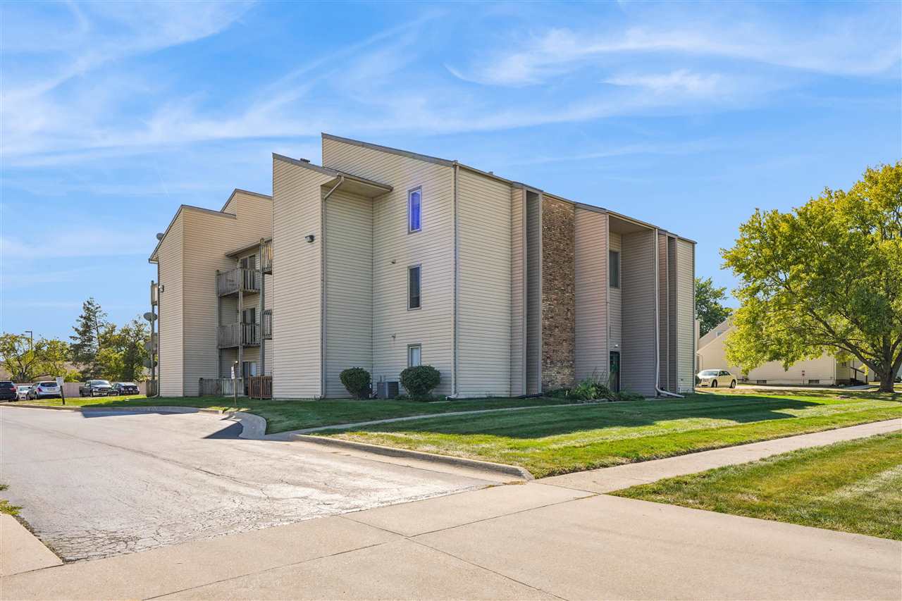 1011 SE 3rd St Ankeny IA 50021
