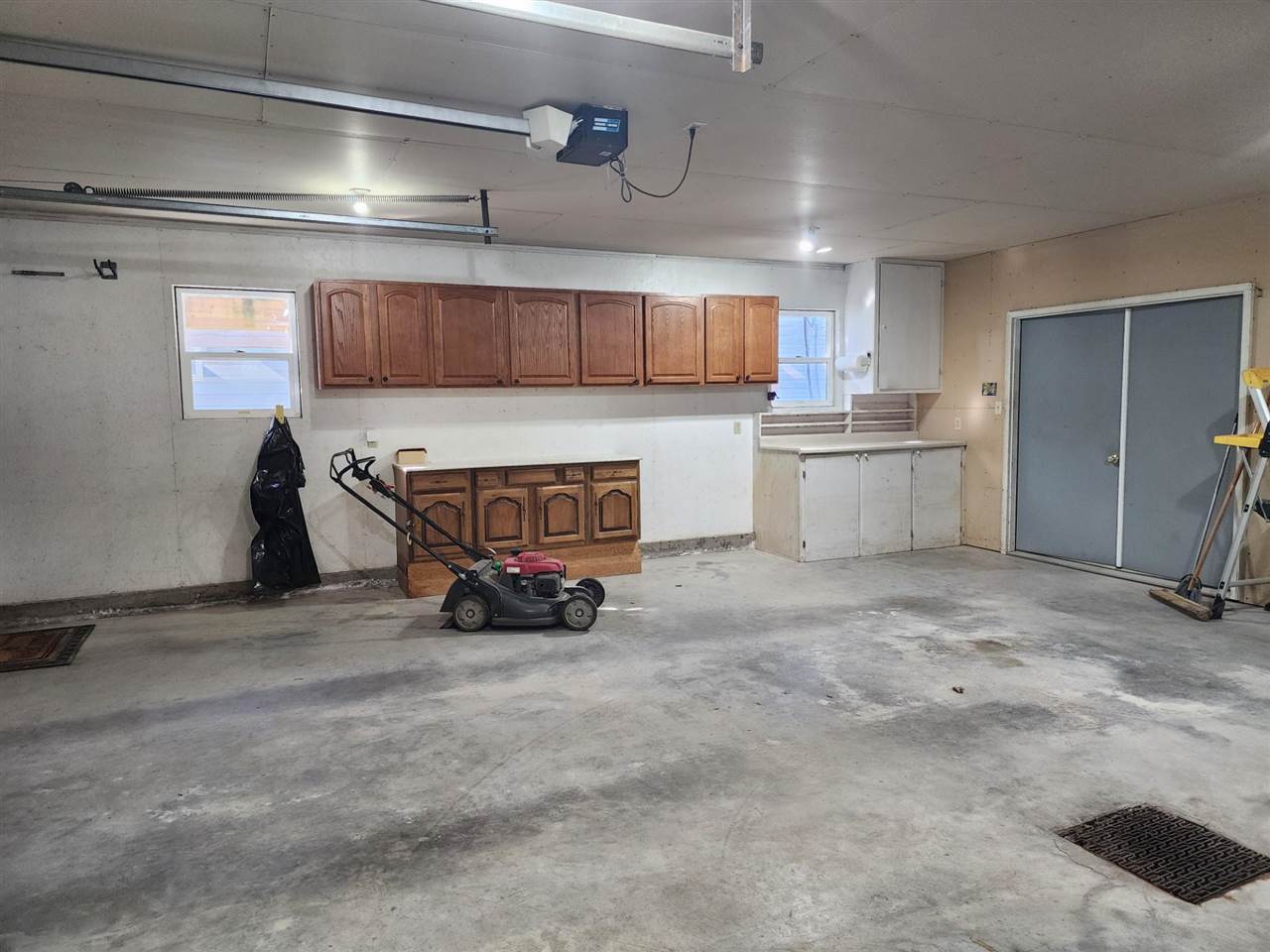 Property Photo 44