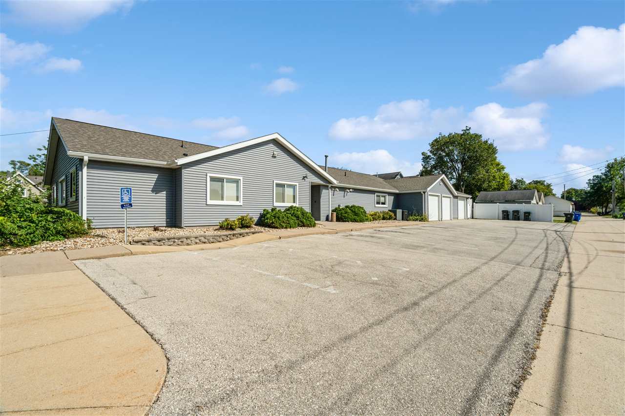 715 SE 10th Ave CedarRapids IA 52403