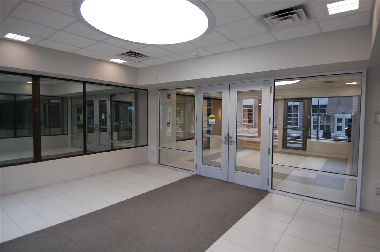 125 S Dubuque St #B2 IowaCity IA 52240