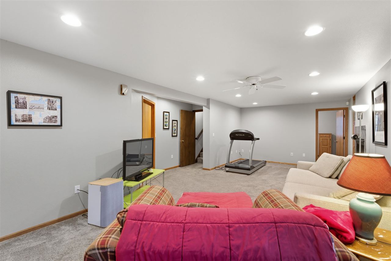 Property Photo 39