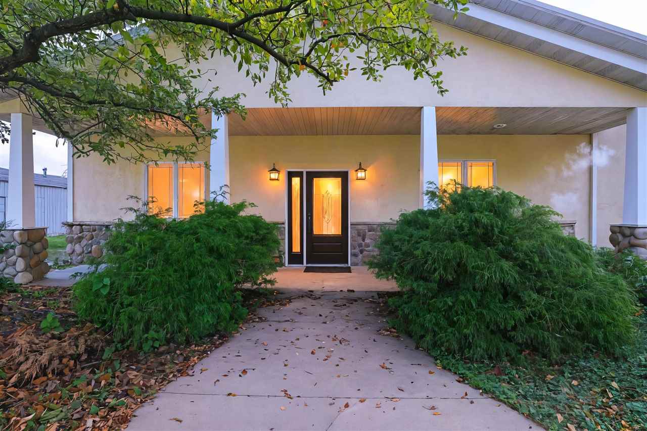 216 S 15th Ave Washington IA 52353