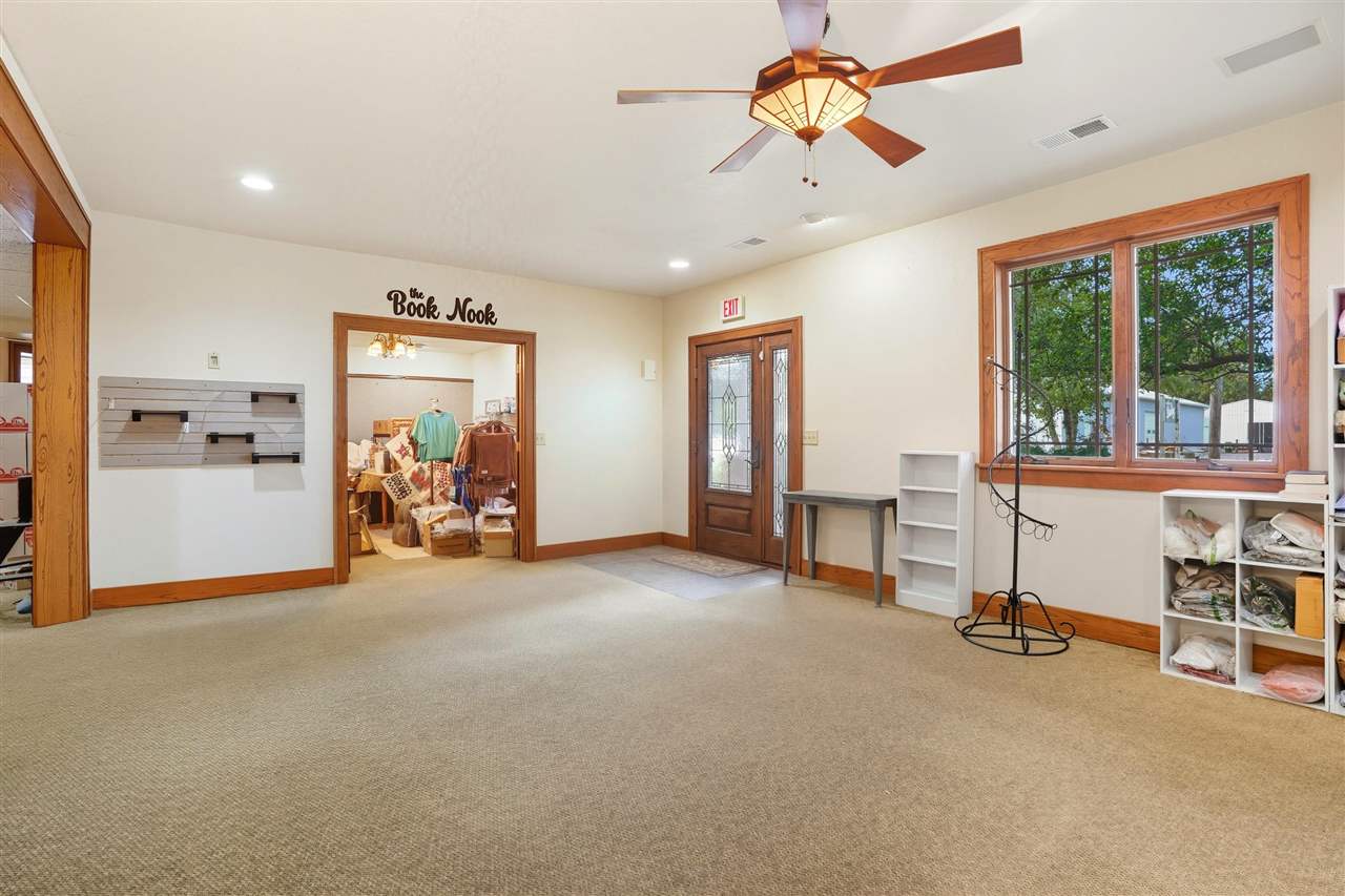 216 S 15th Ave Washington IA 52353