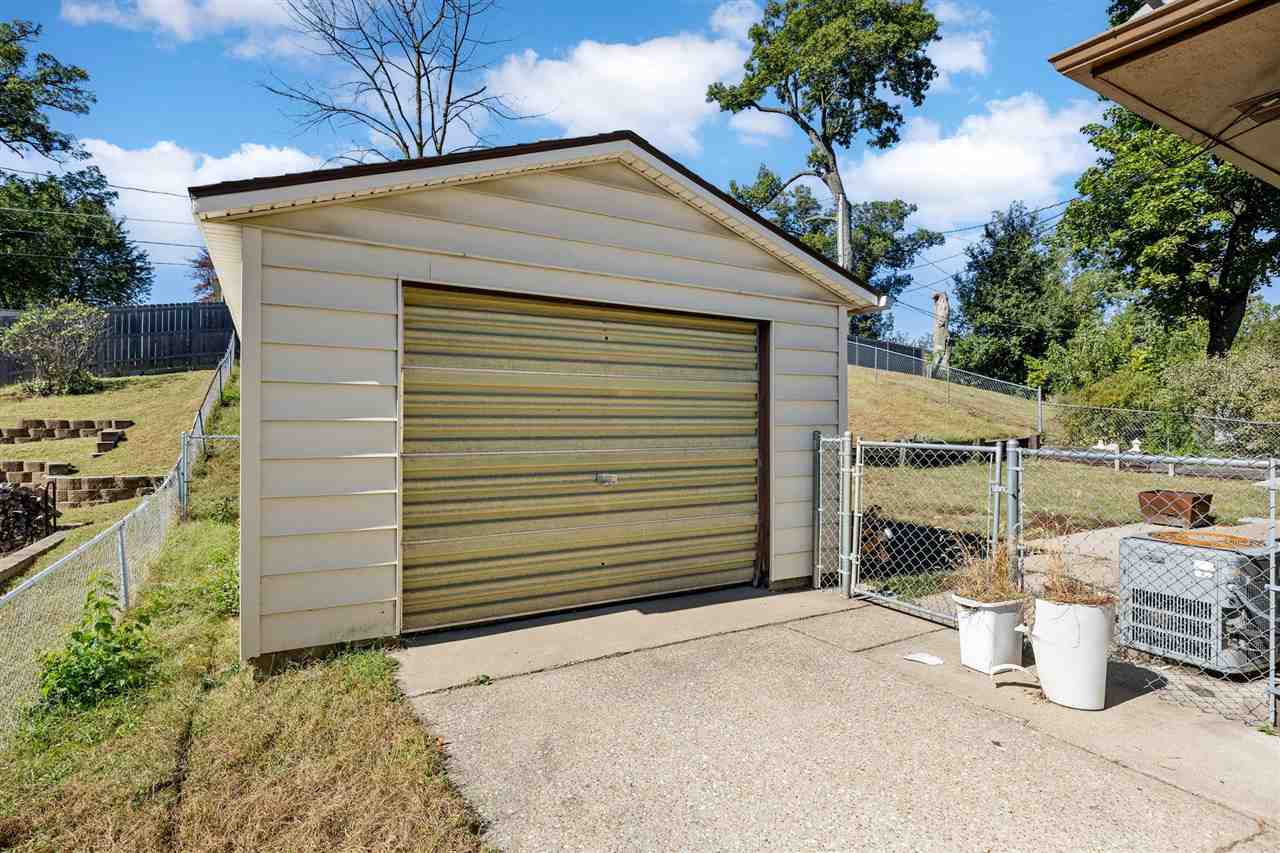 Property Photo 27