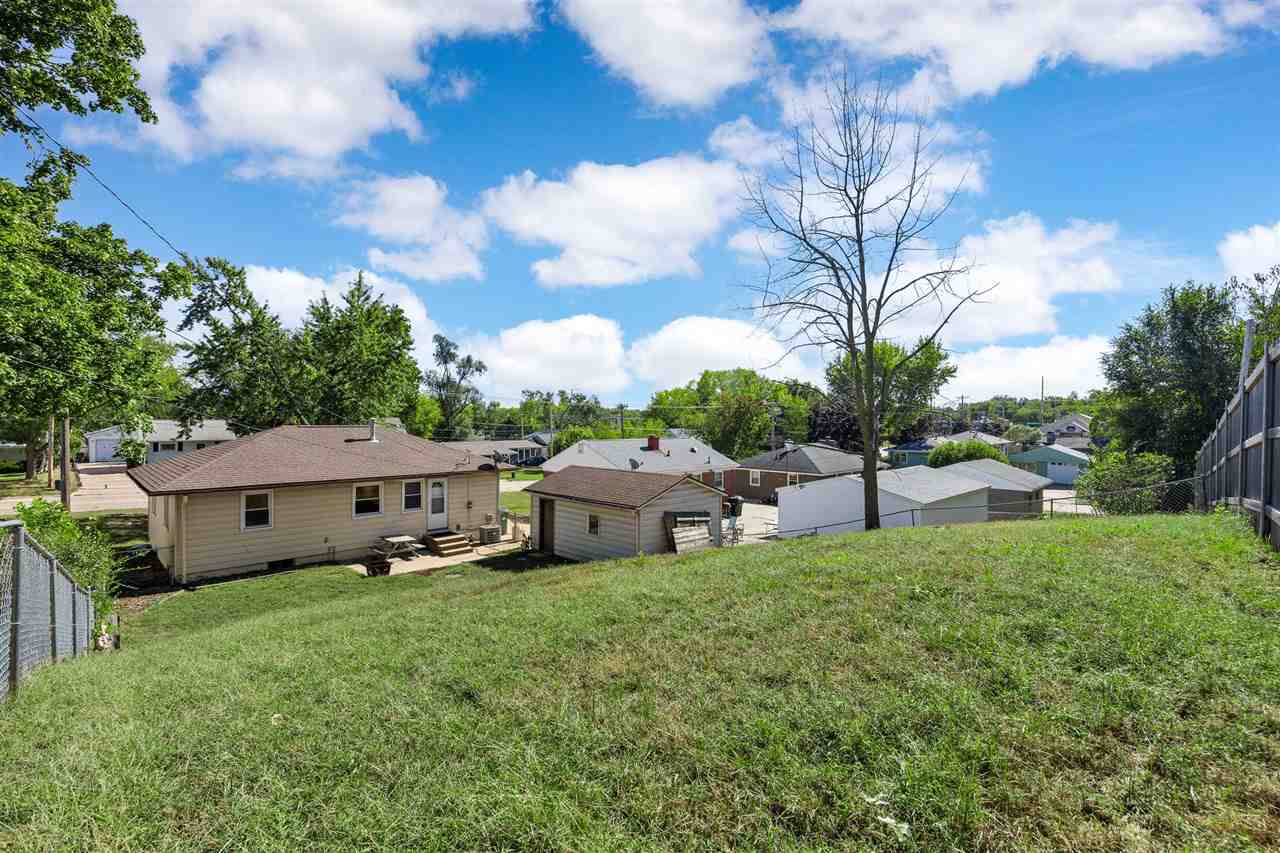 Property Photo 30