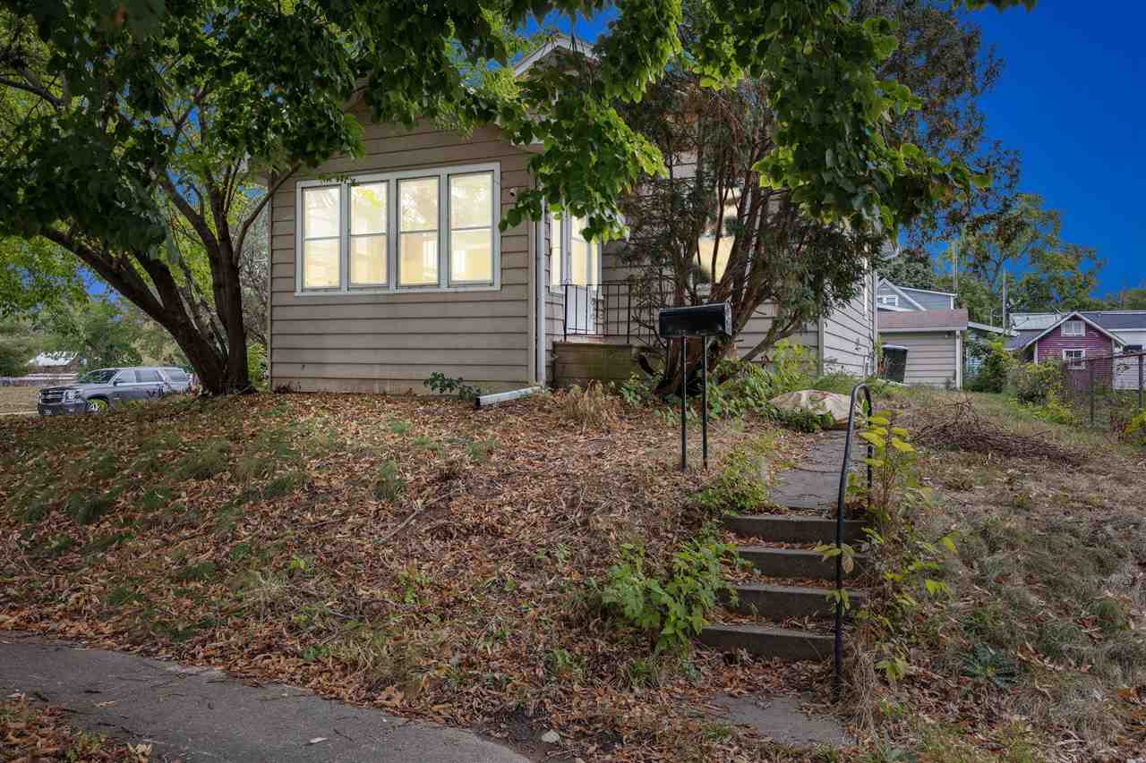 Property Photo 1