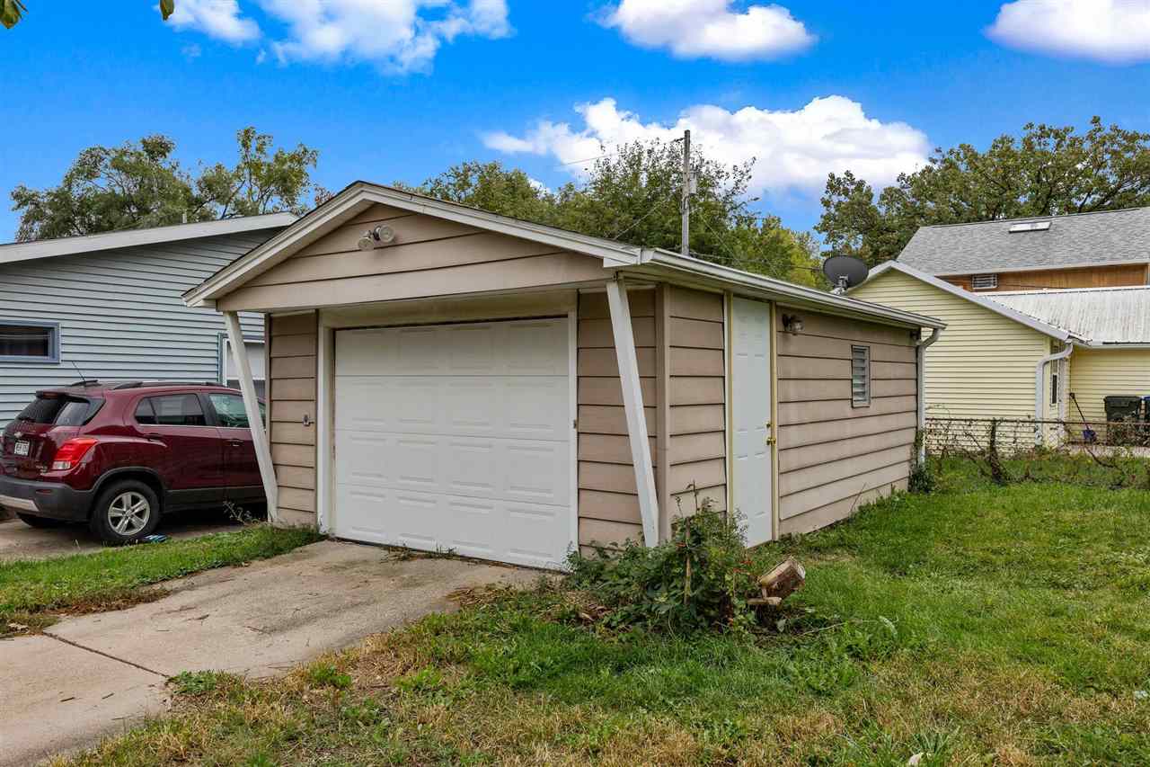 Property Photo 23