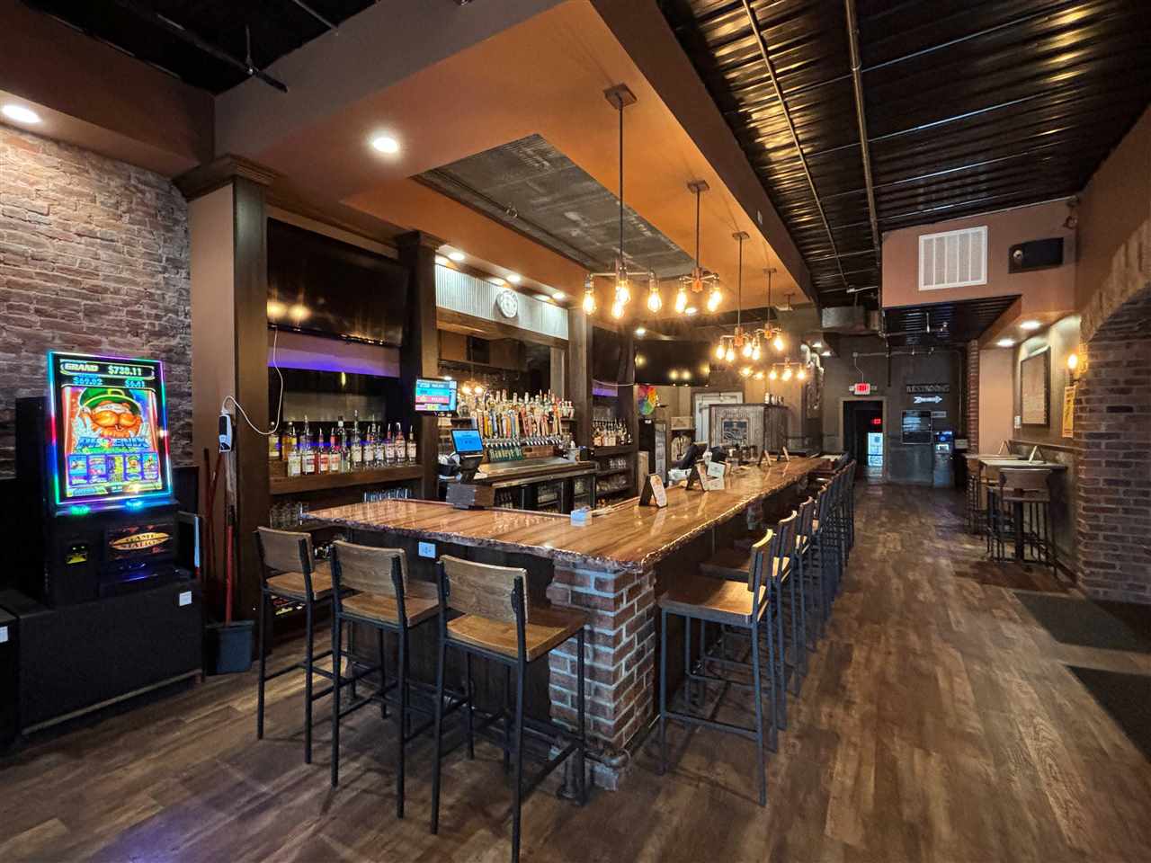 1038 & 1048 7th Ave Marion IA 52302