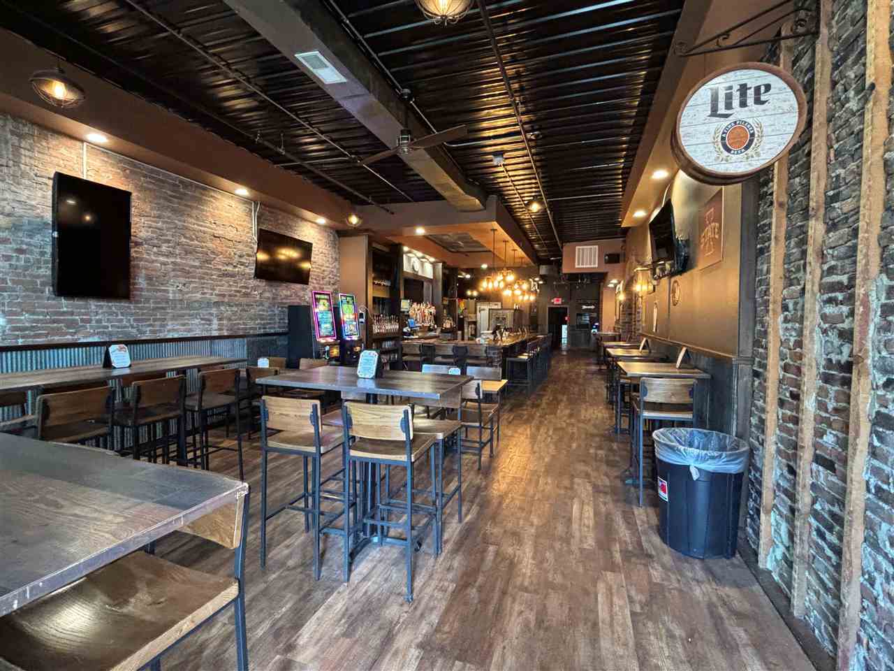 1038 & 1048 7th Ave Marion IA 52302