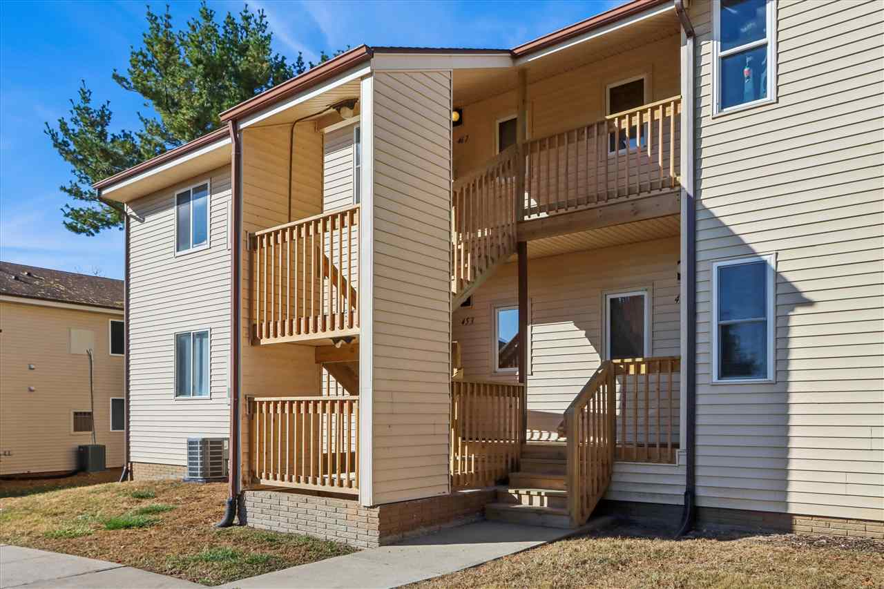 403-461 Westwinds Dr IowaCity IA 52246