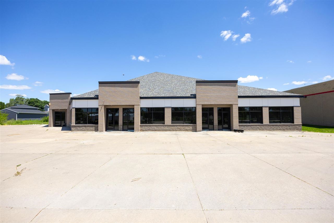 2411 2nd St #3 Coralville IA 52241