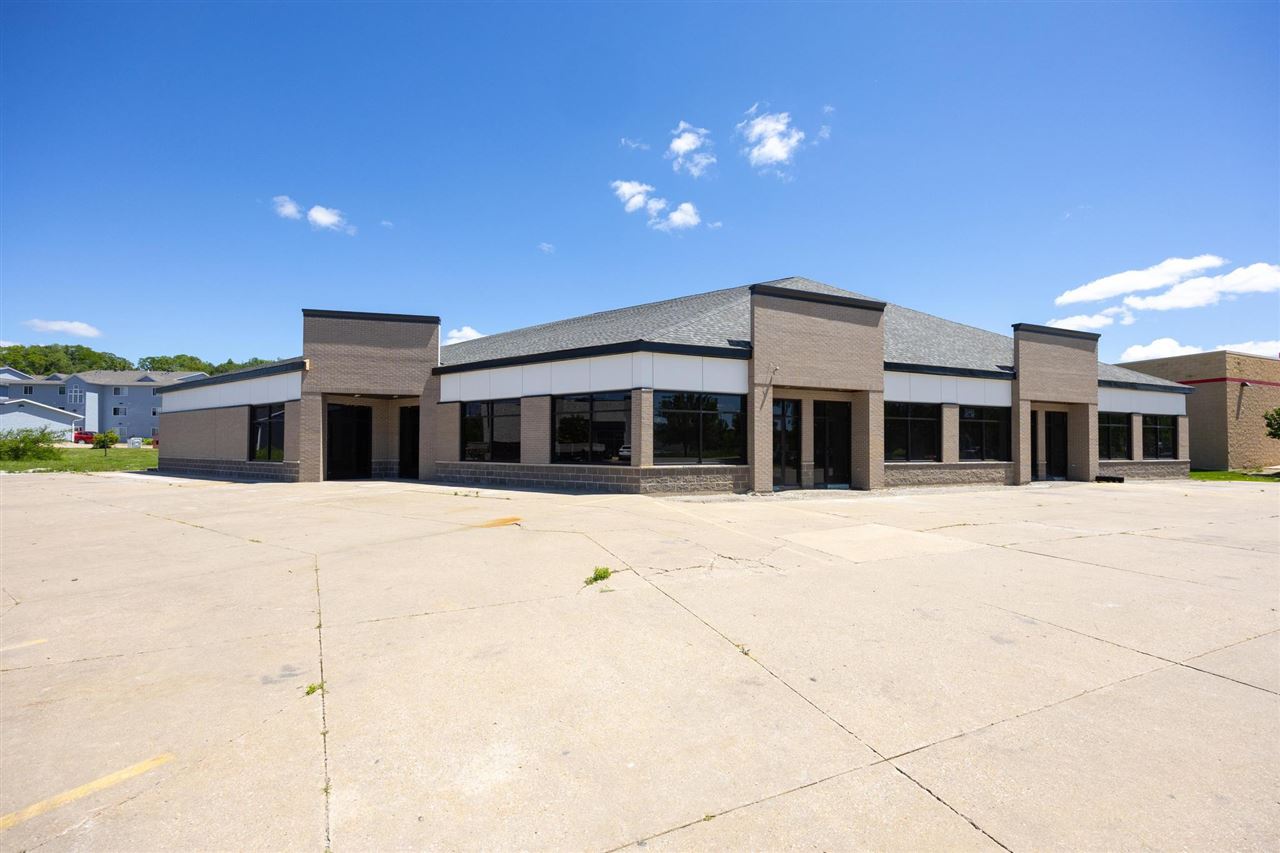 2411 2nd St #3 Coralville IA 52241