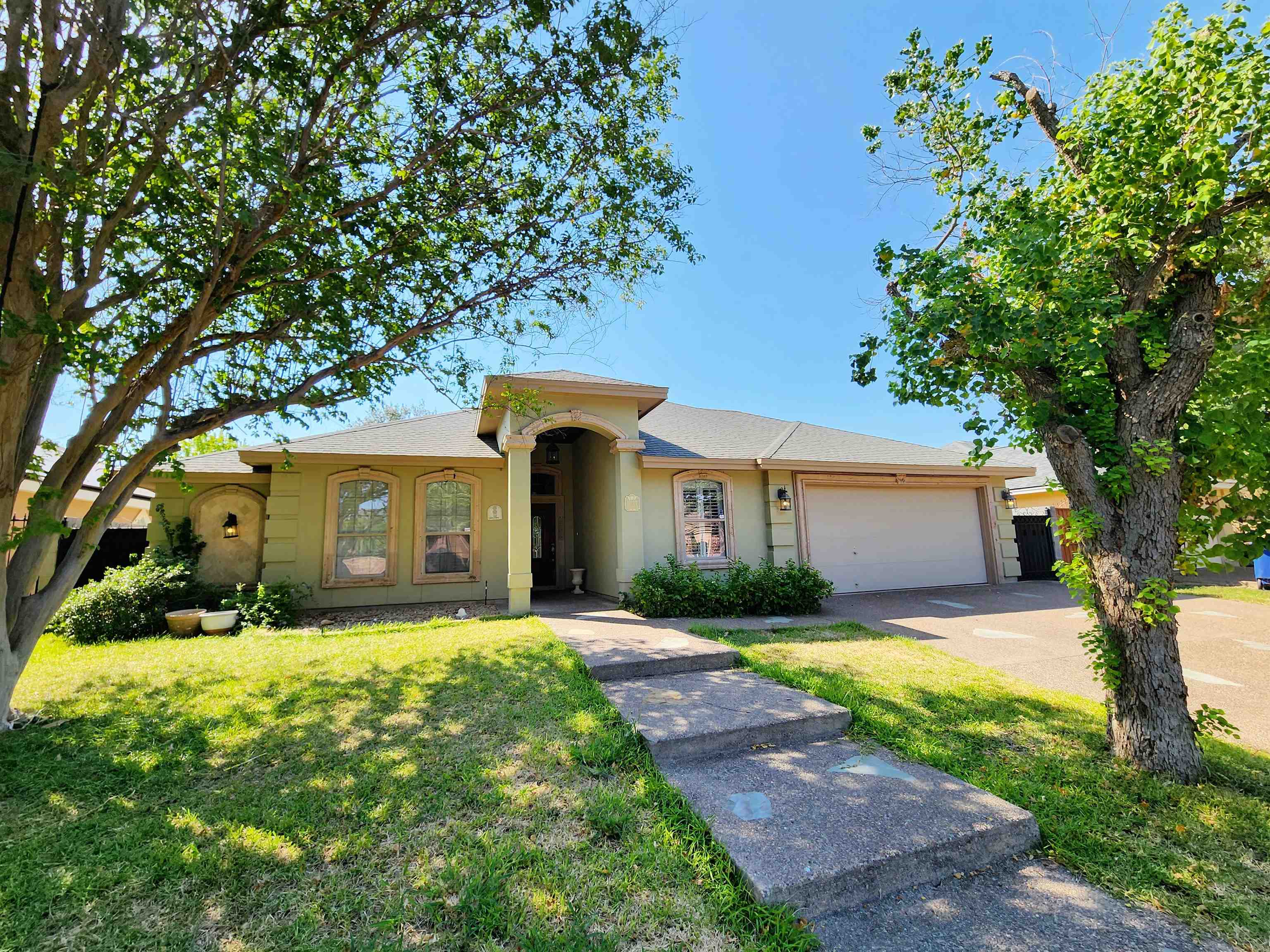 107 Ross Khaledi Rd Laredo Tx 78045 - 3tme4gu