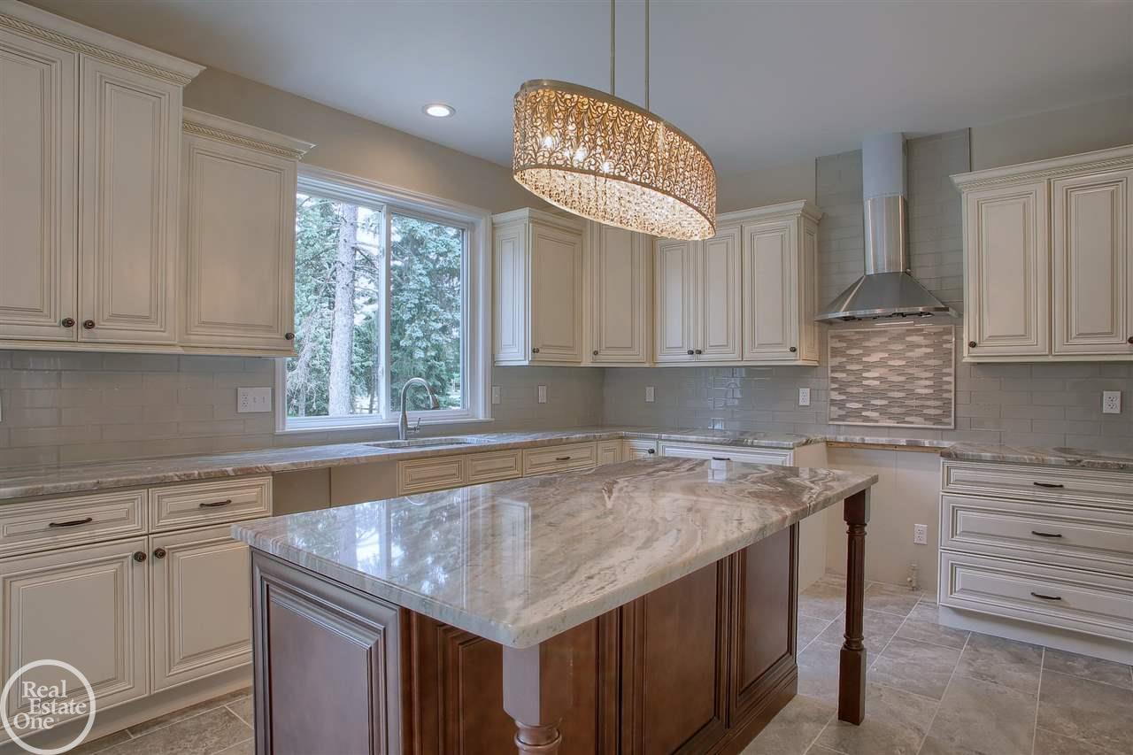3937 Lisa Marie Dr Sterling Heights Mi 48313 Mirealsource Com