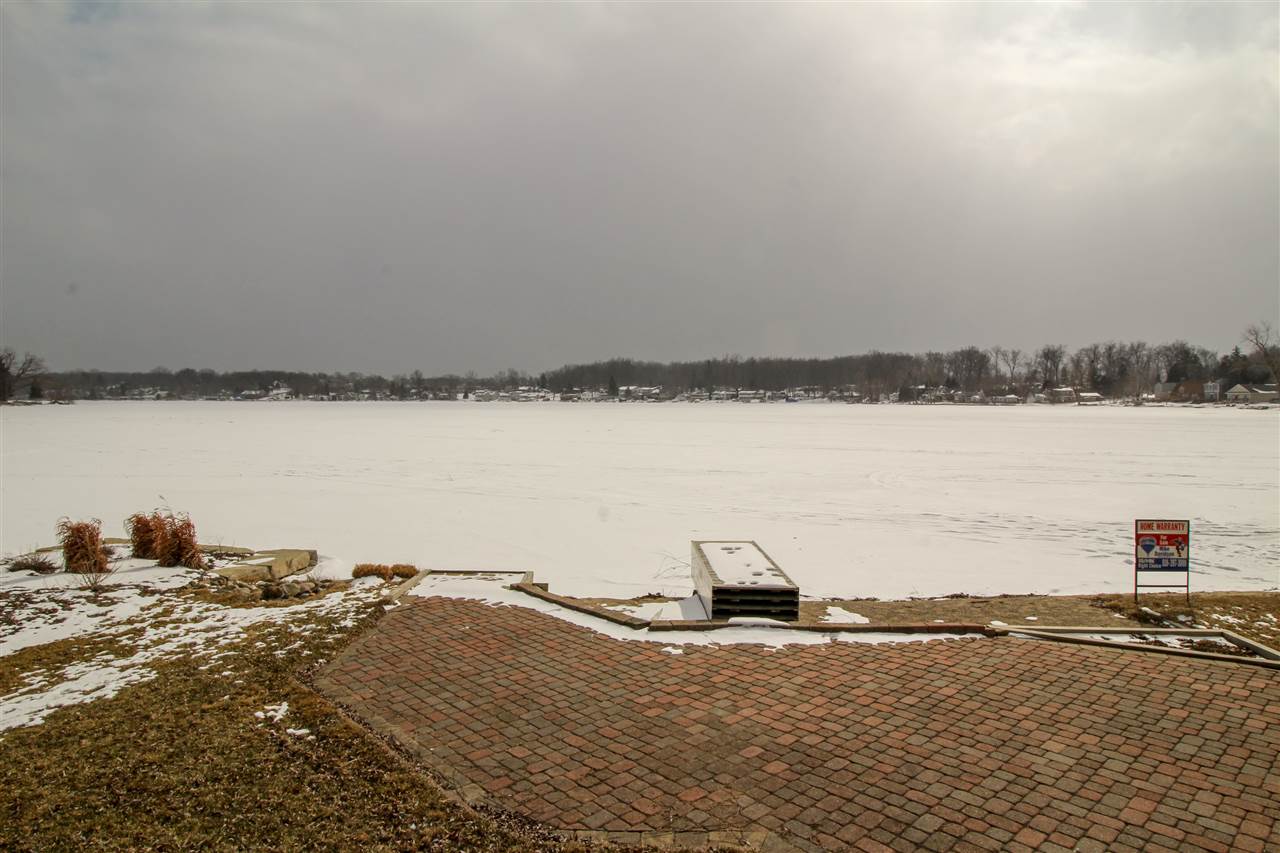 807 BYRAM LAKE DR, LINDEN, MI 48451