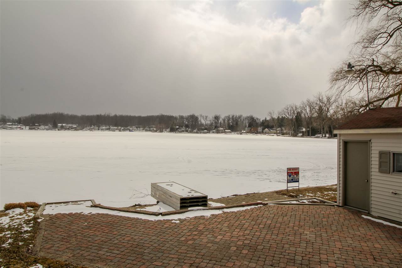 807 BYRAM LAKE DR, LINDEN, MI 48451