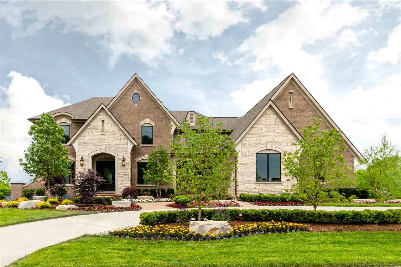 821 HAWKSTONE COURT, OAKLAND TWP, MI 48363 - MIREALSOURCE.COM