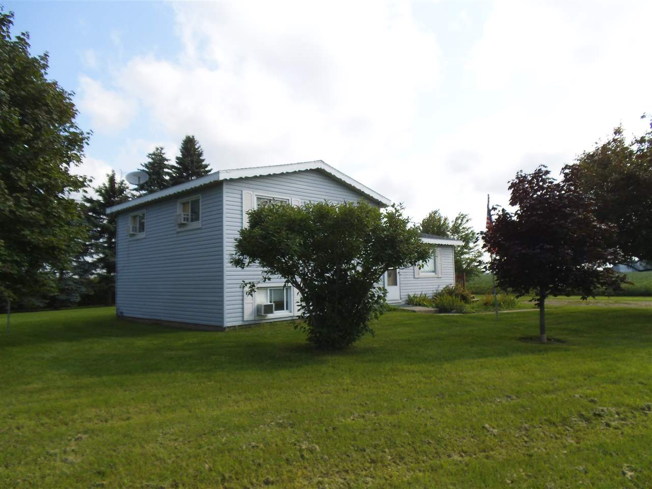 8390 FAIRGROVE RD, FAIRGROVE, MI 48733