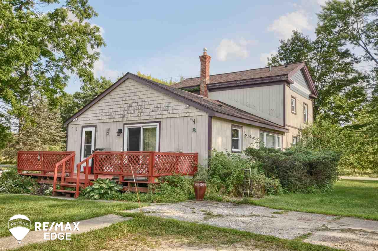 10506 BIG LAKE RD, DAVISBURG, MI 48350