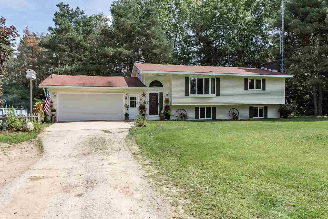 3074 N LEWIS RD, COLEMAN, MI 48618