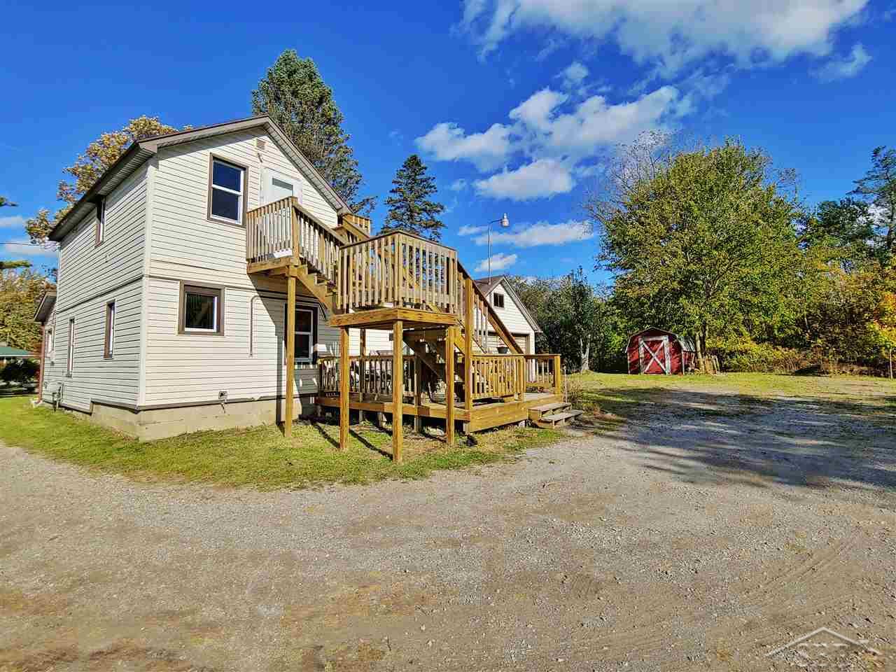 12285 W FREELAND, FREELAND, MI 48623