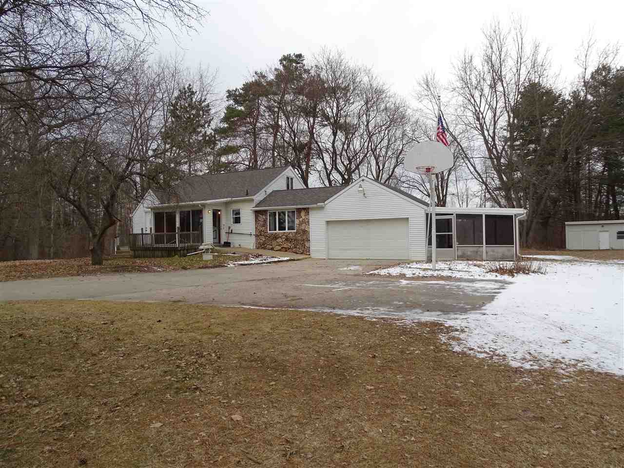 2461 E LETTS RD, MIDLAND, MI 48642