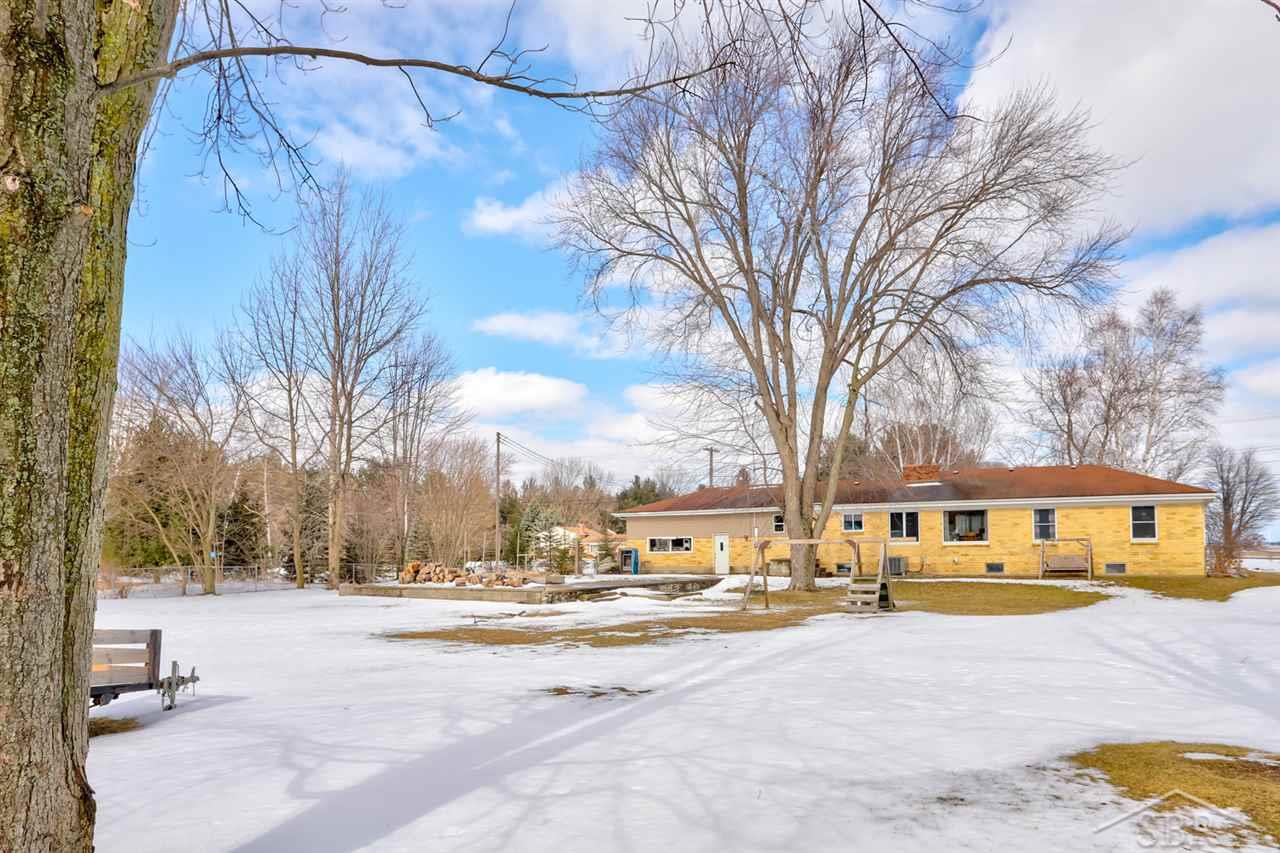 5101 & 5093 SHREEVES RD, FAIRGROVE, MI 48733