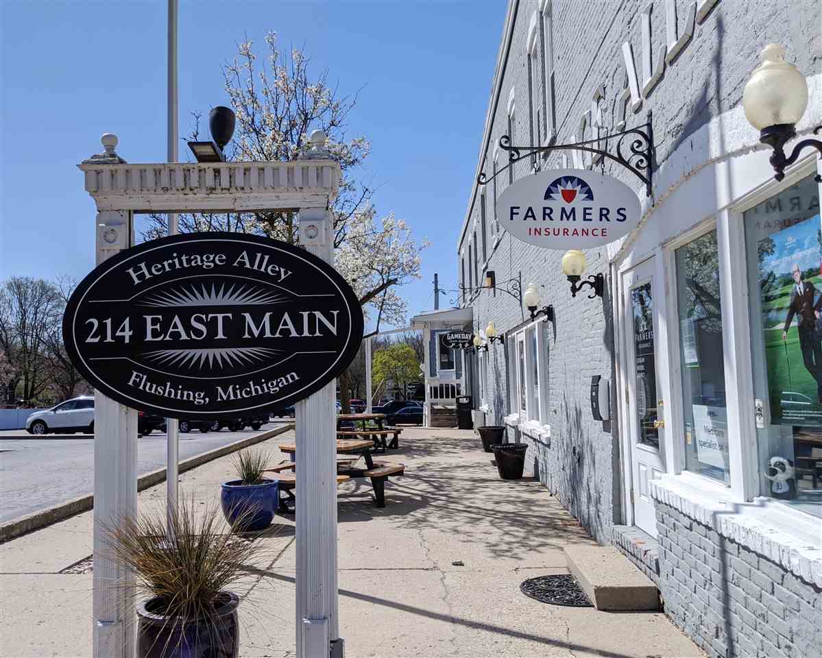 214 E MAIN STREET, FLUSHING, MI 48433