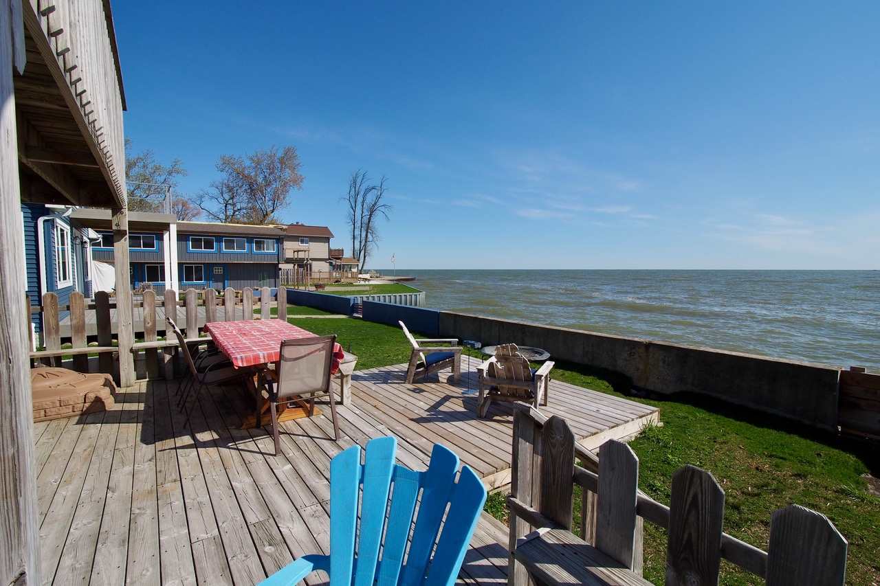 356 KILLARNEY BEACH, BAY CITY, MI 48706