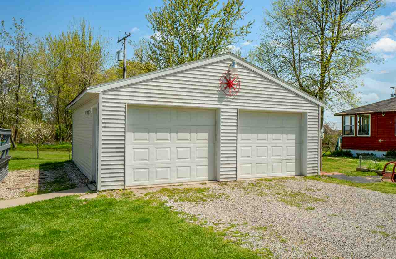 9518 OLD STATE RD., FAIRGROVE, MI 48733