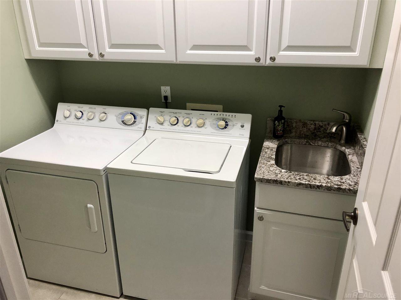 1692 Maple Creek Court Rochester Mi 48306 Mirealsource Com