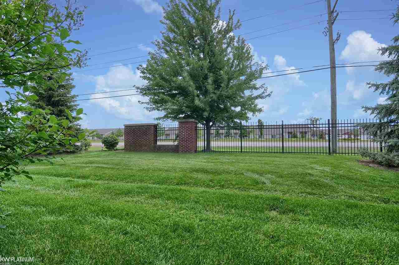 23296 Clarewood St Macomb Twp Mi 48042 Mirealsource Com