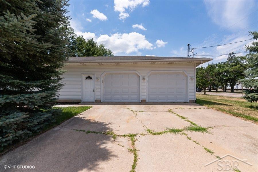 802 S Washington St Owosso Mi 48867 Homesofsaginaw Com