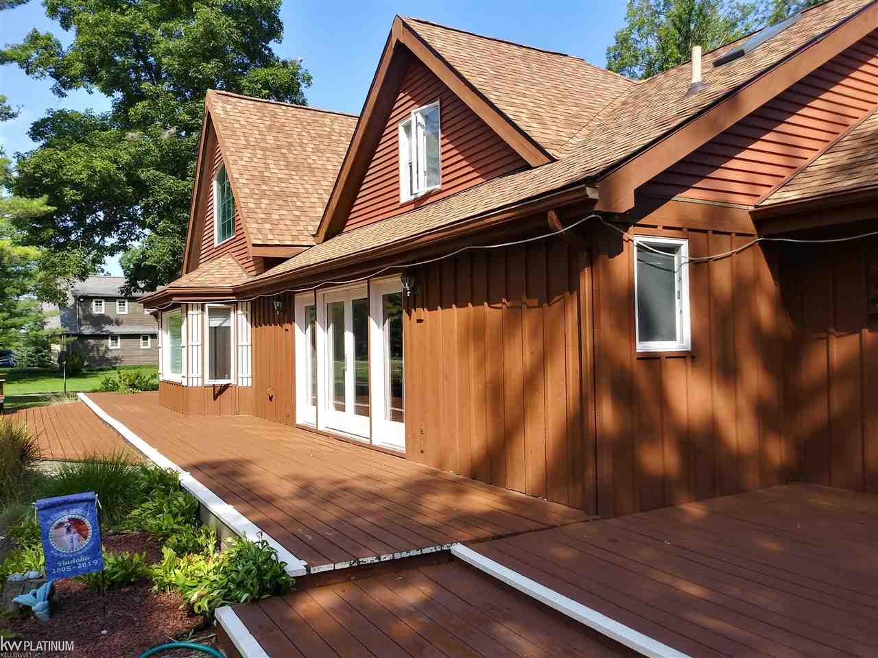 5698 BEARD RD, CLYDE, MI 48049