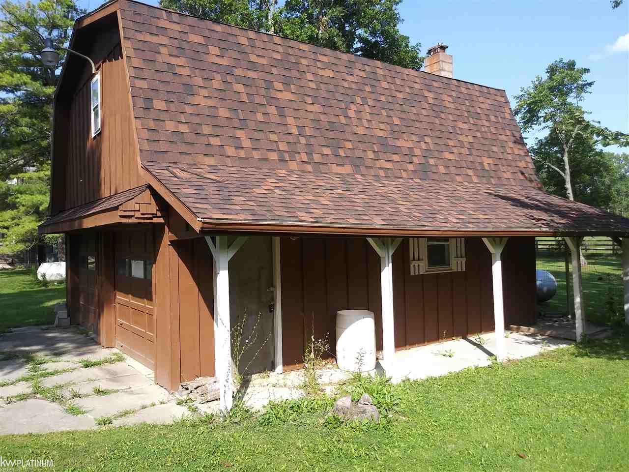 5698 BEARD RD, CLYDE, MI 48049